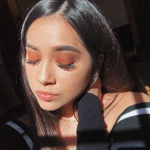 Meet your Posher, Mandy